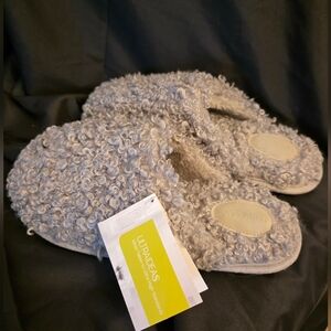 ULTRAIDEAS Women’s Cozy Fuzzy Slip-On Slippers – Memory Foam Indoor House Shoes